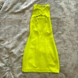 Alice + Olivia neon green fitted mini dress size 2 zipper closer in the back